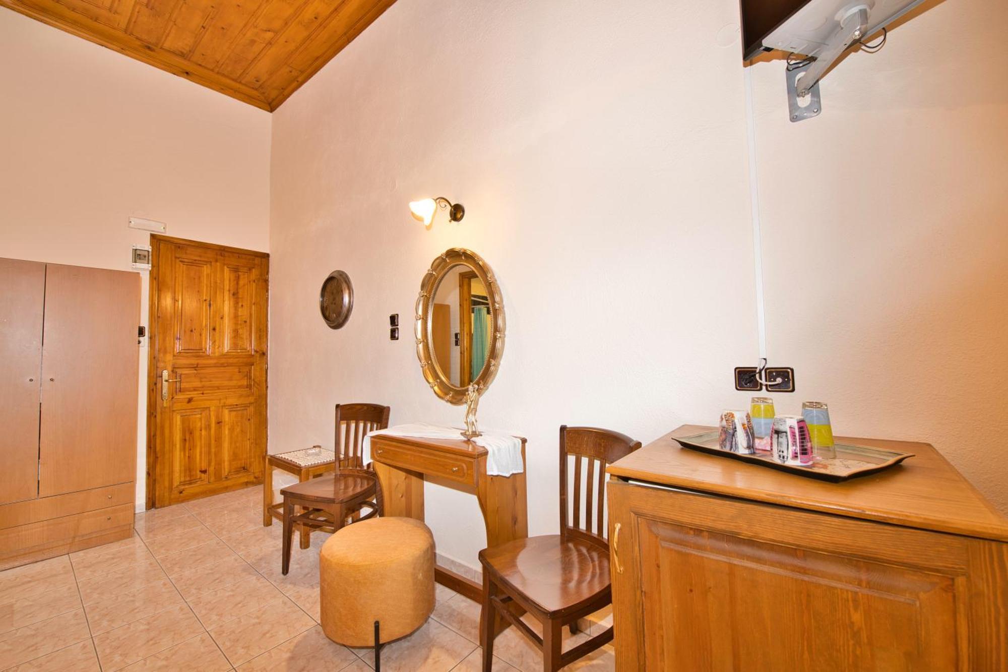 Naftilos Guest House Kala Nera Esterno foto